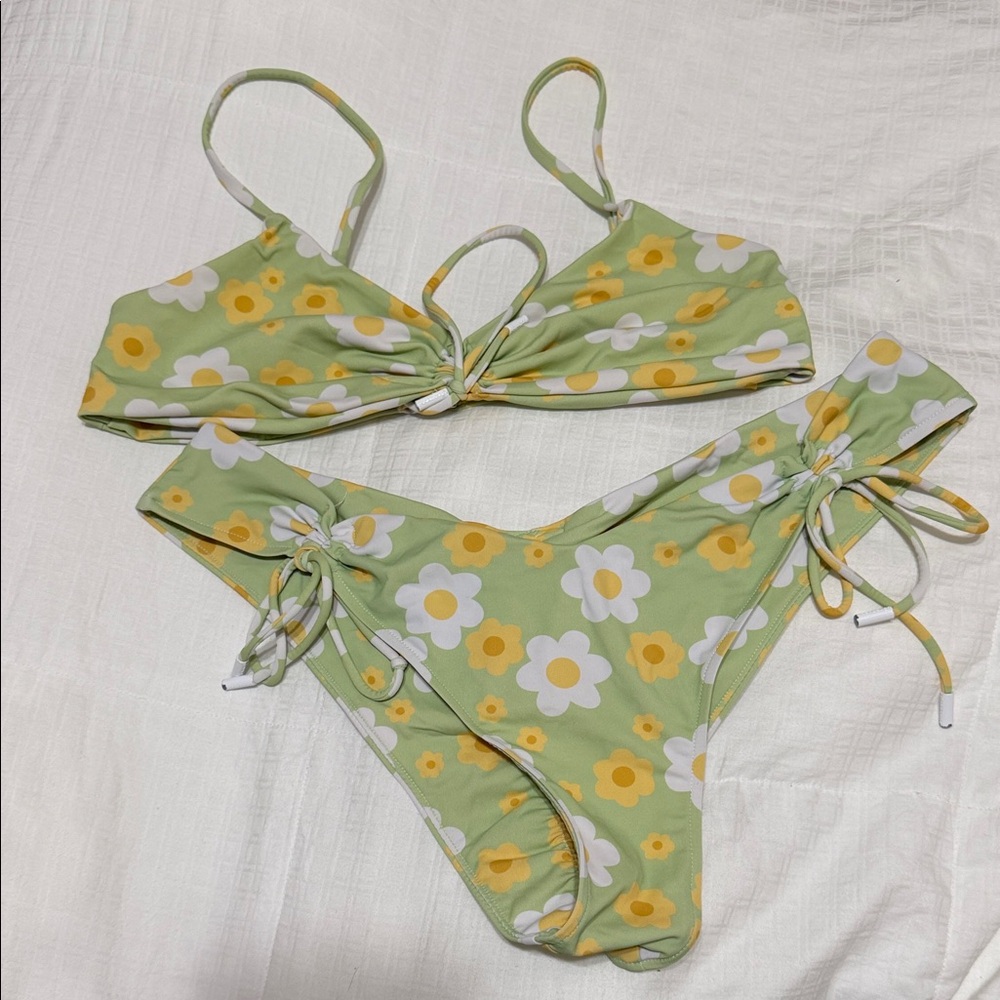 Blackbough Tie-Side Bikini Set